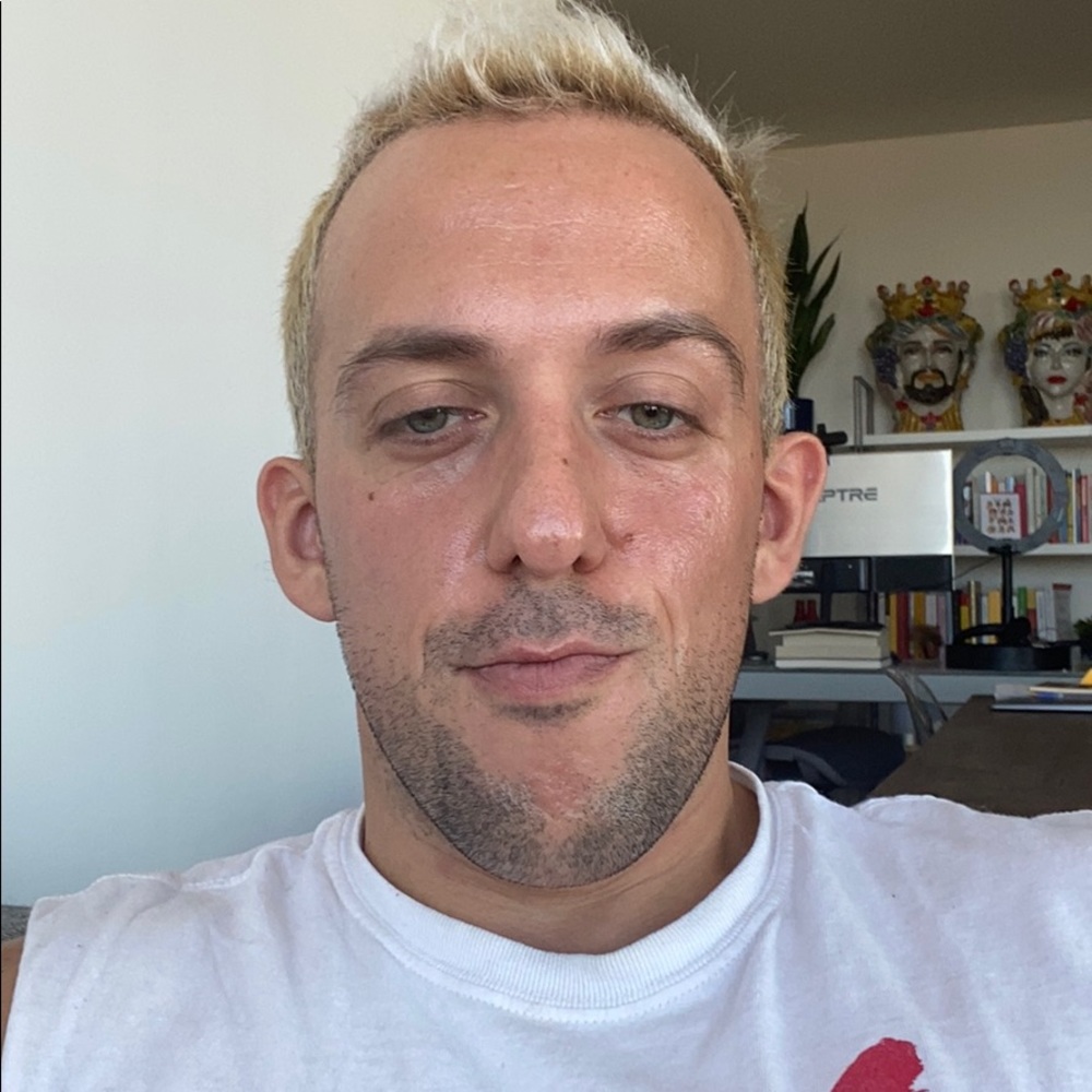 Meet your Posher, Andrea